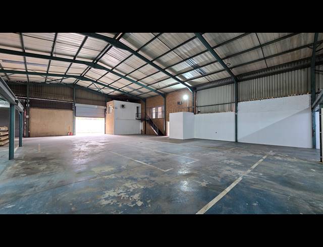 750M² WAREHOUSE FOR SALE IN SPARTAN
